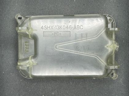 Капачка за крушка на фар SKODA 4SHX-13K046-ABC