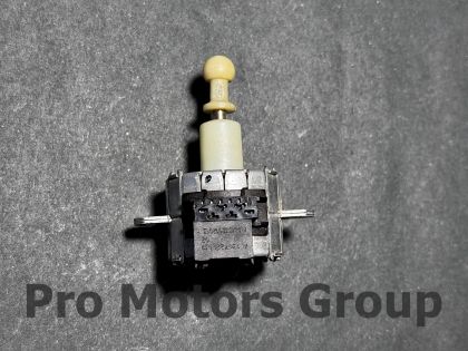 OEM Моторче за регулиране на фарове BMW Mercedes / 1307220039