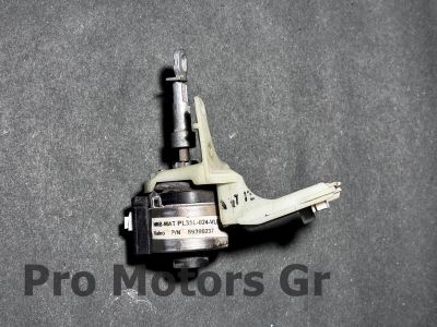 OEM Моторче за регулиране на фарове VW Passat B6 / 89390237