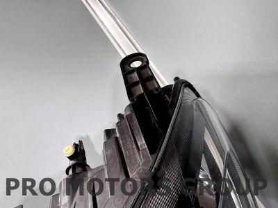 Фар Ляв Dacia Duster 2017-2022 *със забележка