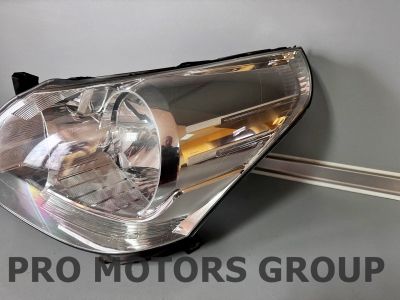 Фар Ляв Toyota Verso 2009-2013 *със забележка